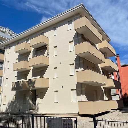 Condominio Cristina - Agenzia Cocal Каорле Екстериор снимка