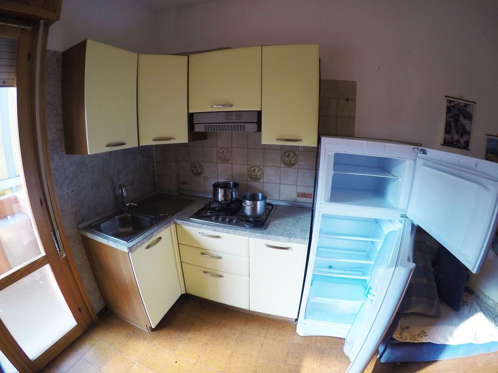 Condominio Cristina - Agenzia Cocal Каорле Екстериор снимка